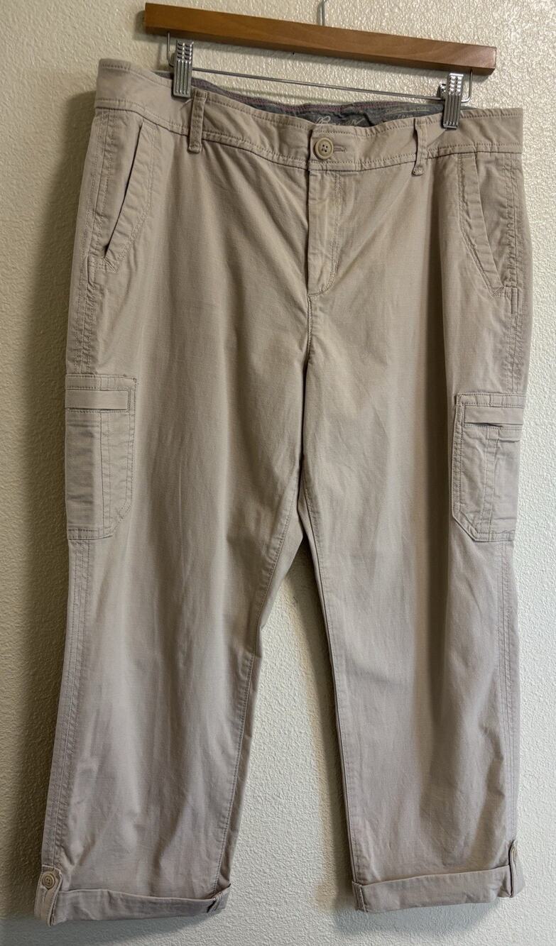 Curvy Cropped Hiking Pants Cuffed Tan Outdoor Gorpcore Camping Women’s Size 14